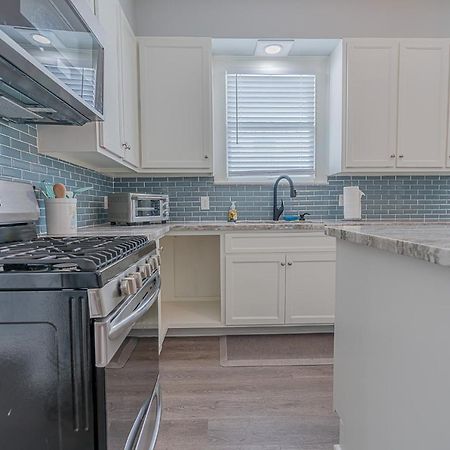 Uptown Cottage Newly Updated Home Near The Strand Galveston Harbor And Utmb المظهر الخارجي الصورة