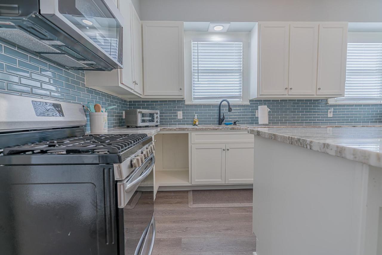 Uptown Cottage Newly Updated Home Near The Strand Galveston Harbor And Utmb المظهر الخارجي الصورة