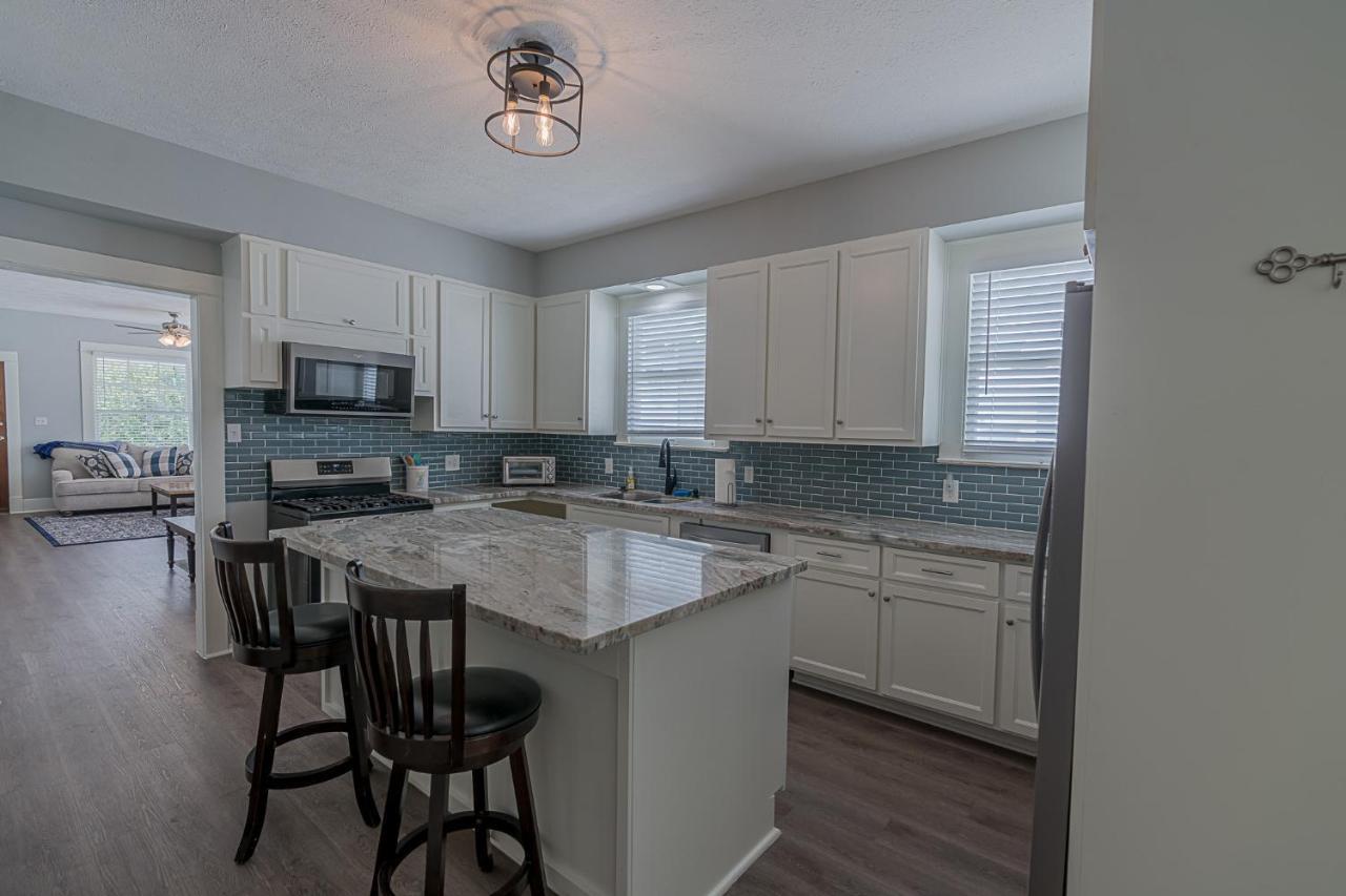 Uptown Cottage Newly Updated Home Near The Strand Galveston Harbor And Utmb المظهر الخارجي الصورة