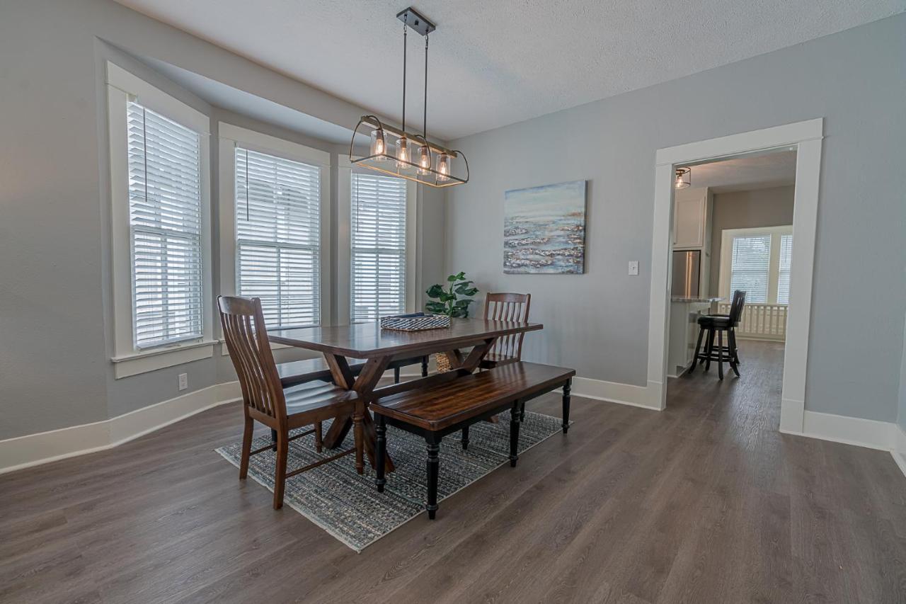 Uptown Cottage Newly Updated Home Near The Strand Galveston Harbor And Utmb المظهر الخارجي الصورة
